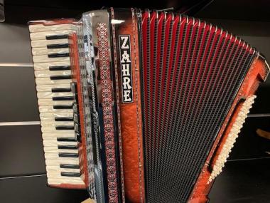 Zahre 396s fisarmonica helicon alpen folk