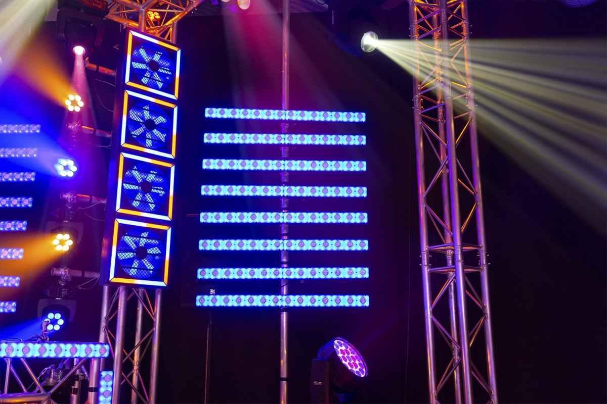 BEAMZ LCB14 LED BAR 14x3WW+56 SMD Pixel