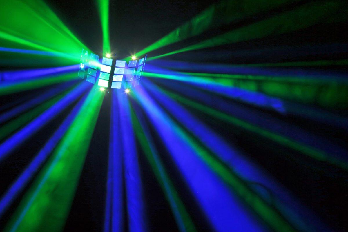 BEAMZ LED Butterfly 3x3W RGB, SMD Strobe