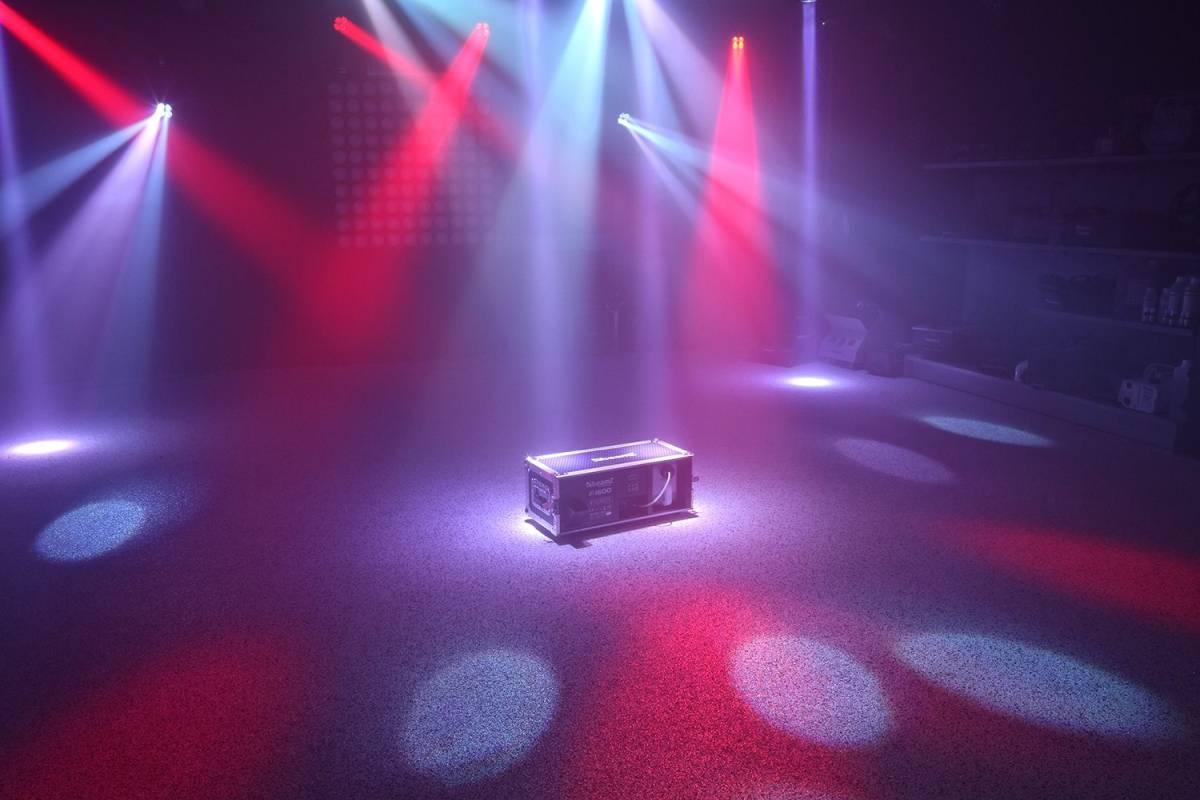 BEAMZ F1600 Pro Faze Machine Flightcase D