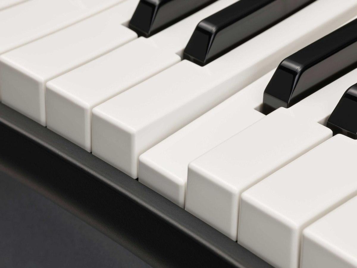 Yamaha yc61 stage keyboard and organ