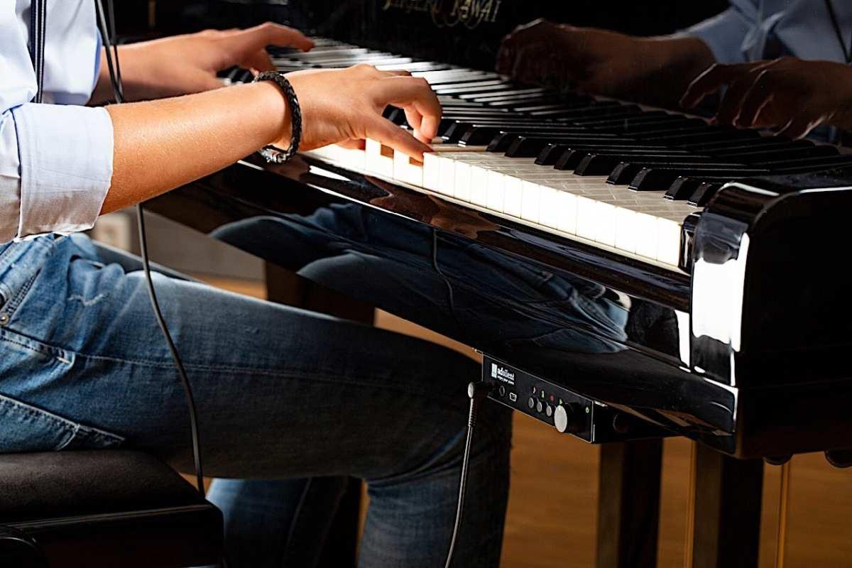 Sistema Adsilent per pianoforte verticale