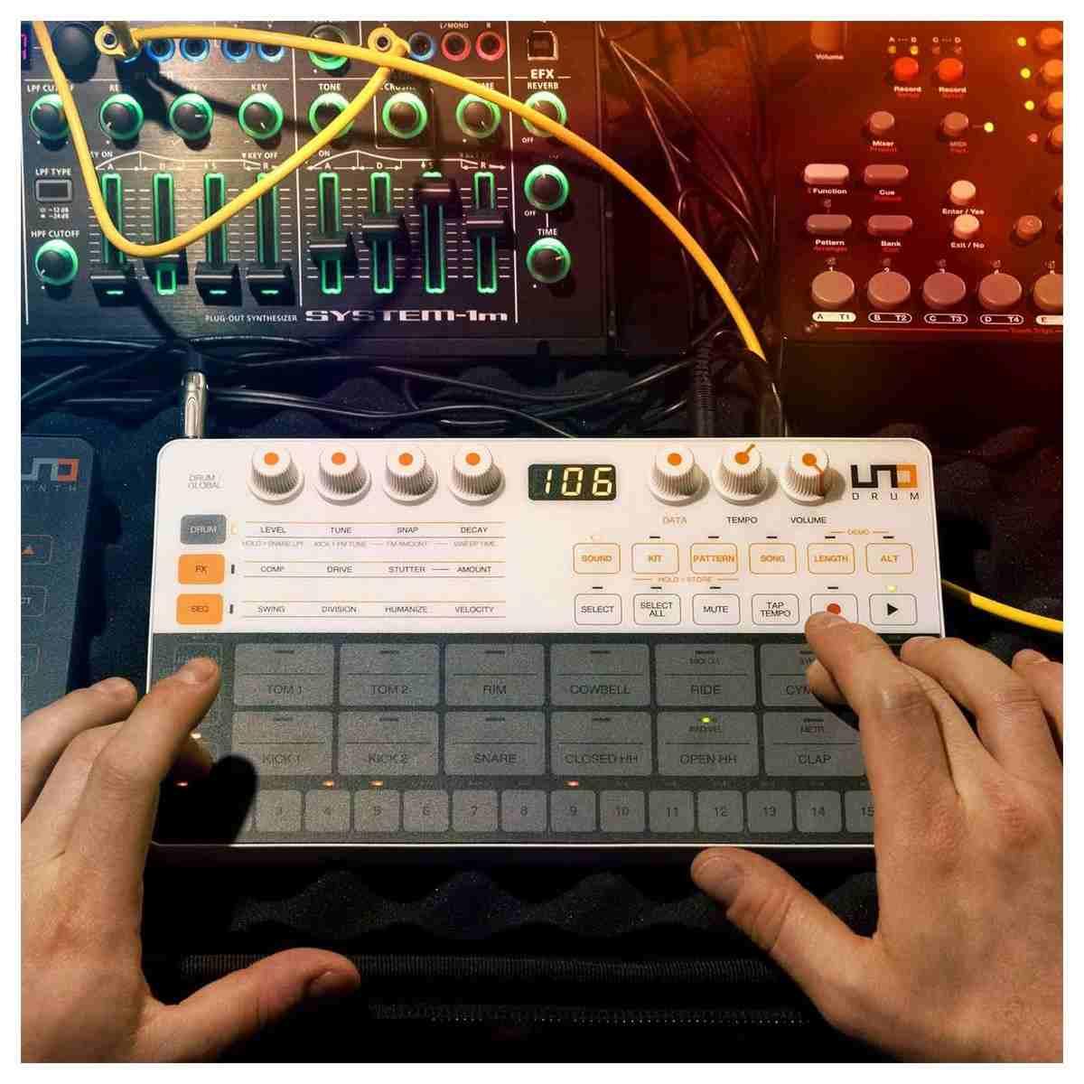 IK MULTIMEDIA UNO Drum - batteria elettronica analogica