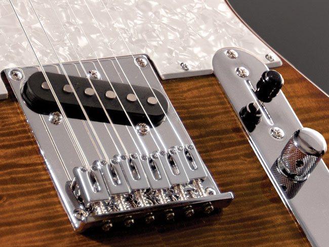 MICHAEL KELLY 1953 - Chitarra elettrica - Caramel Burst