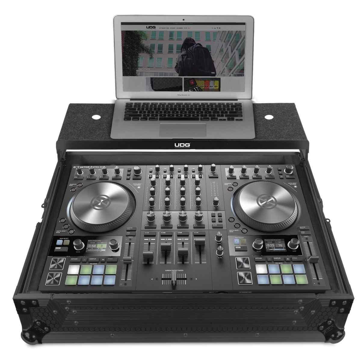 Udg u91064bl - ultimate flight case ni traktor kontrol s4 mk3 black plus (laptop shelf)