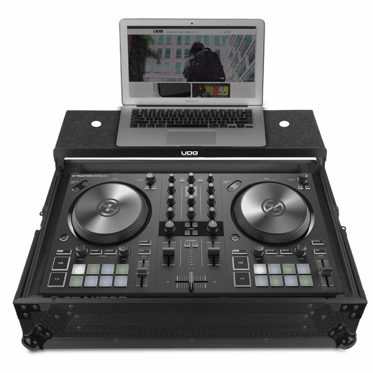 Udg u91062bl - ultimate flight case ni traktor kontrol s2 mk3 black plus (laptop shelf)