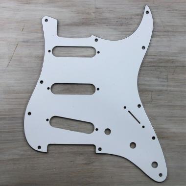 Pg03w battipenna stratocaster standard white 3 strati