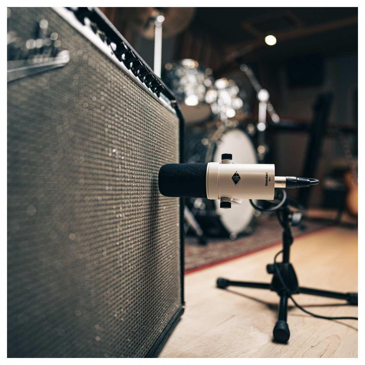 UNIVERSAL AUDIO SD-1 Standard Dynamic Microphone