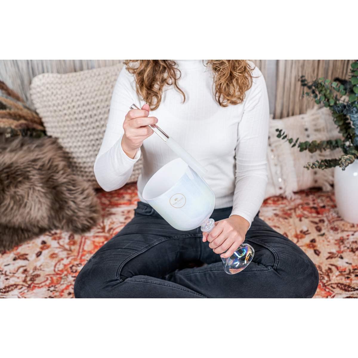 SONIC ENERGY CSC55AC CALICE DA CANTO IN CRISTALLO DA 5,5", NOTA A4, CHAKRA DELLA FRONTE