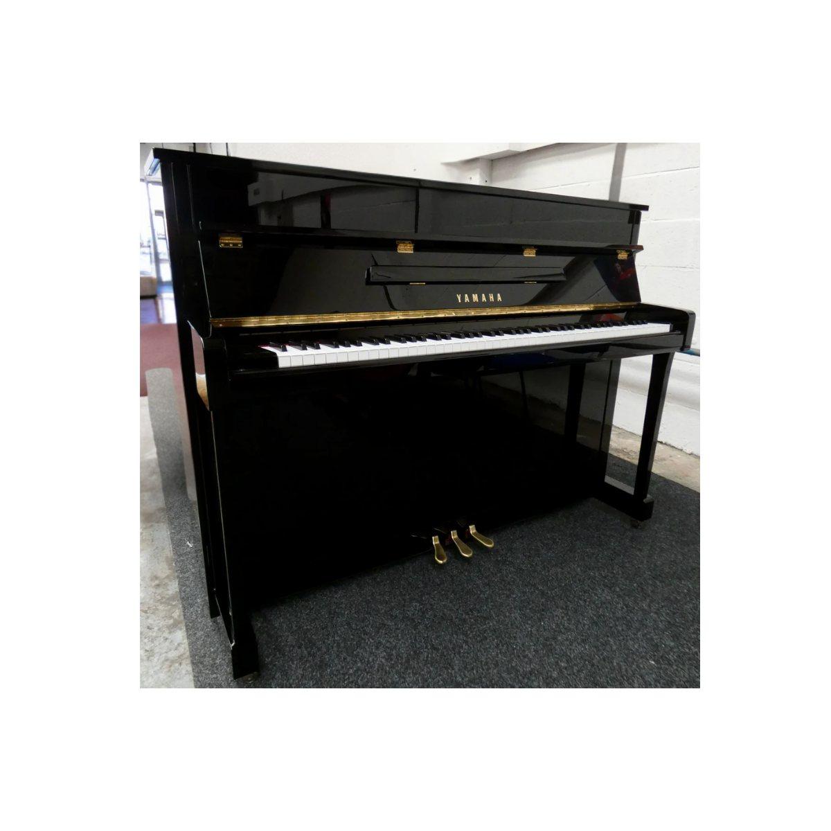 YAMAHA B2 PIANOFORTE VERTICALE Usato - SN 124133253