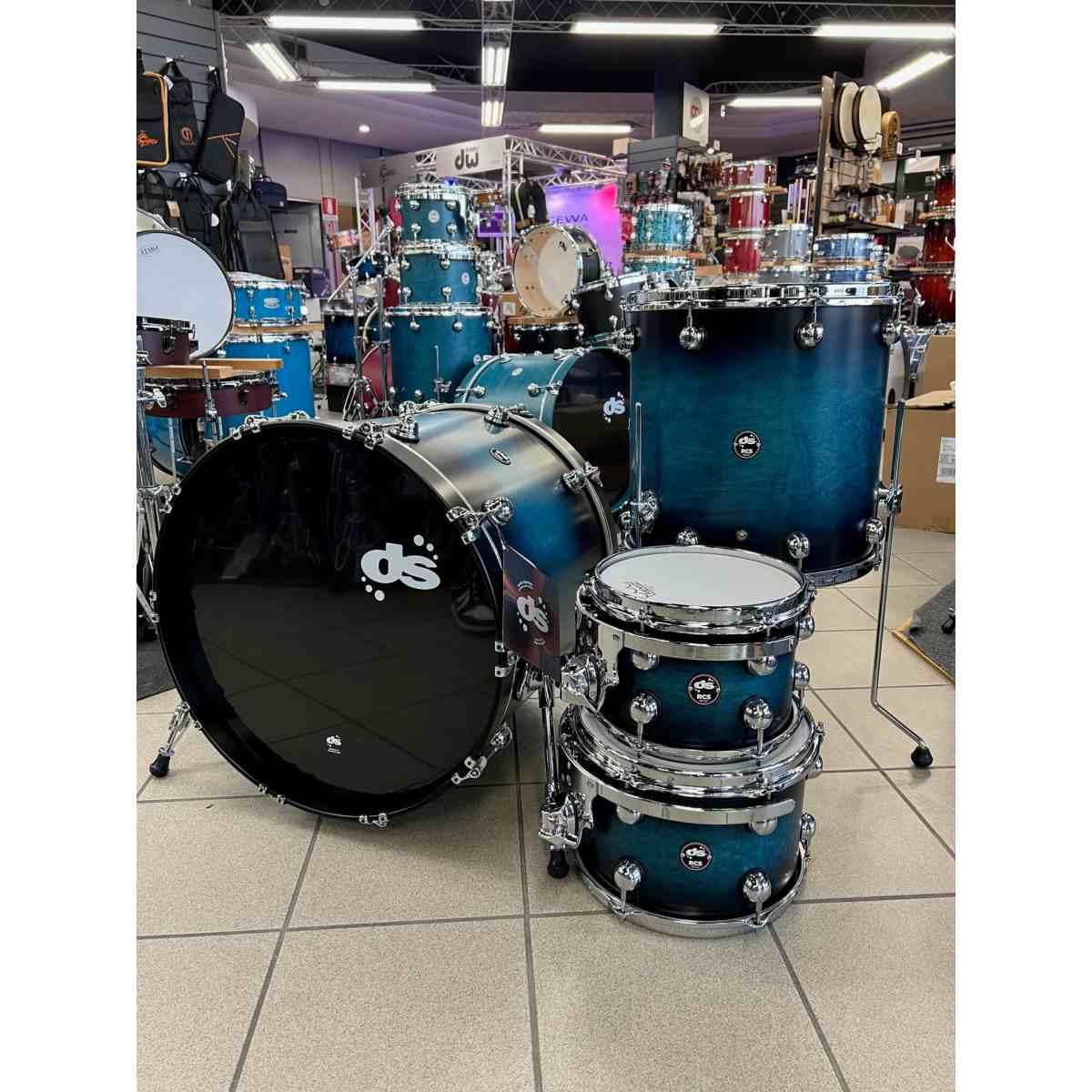 DS DRUM RCS Rebel Custom Shop Kit Maple Shell 4 pz Black Burst Over Teal  22/10/12/16