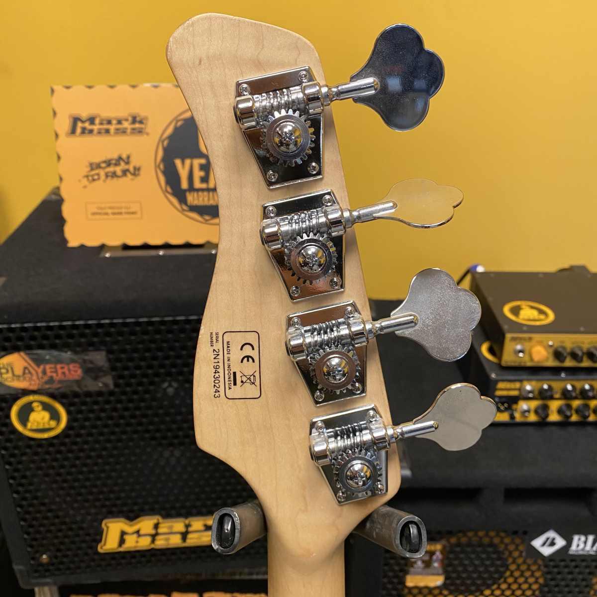 Marcus miller v9 4 corde basso elettrico - usato garantito