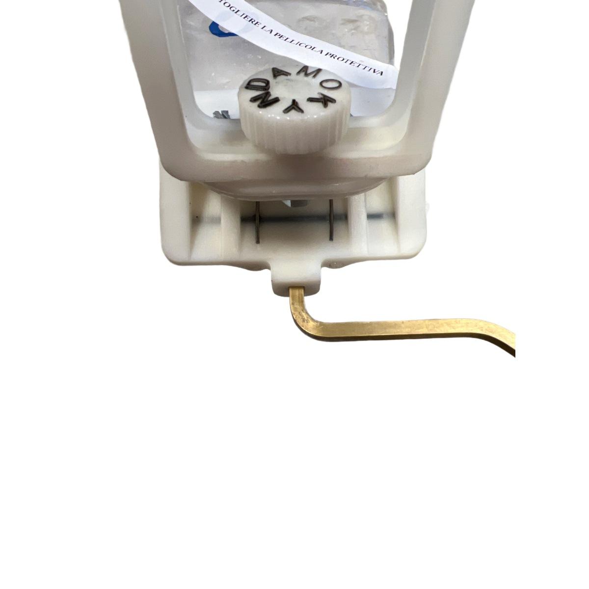 Kyndamo vega leggio per sax soprano dritto, con luce removibile con ghiera