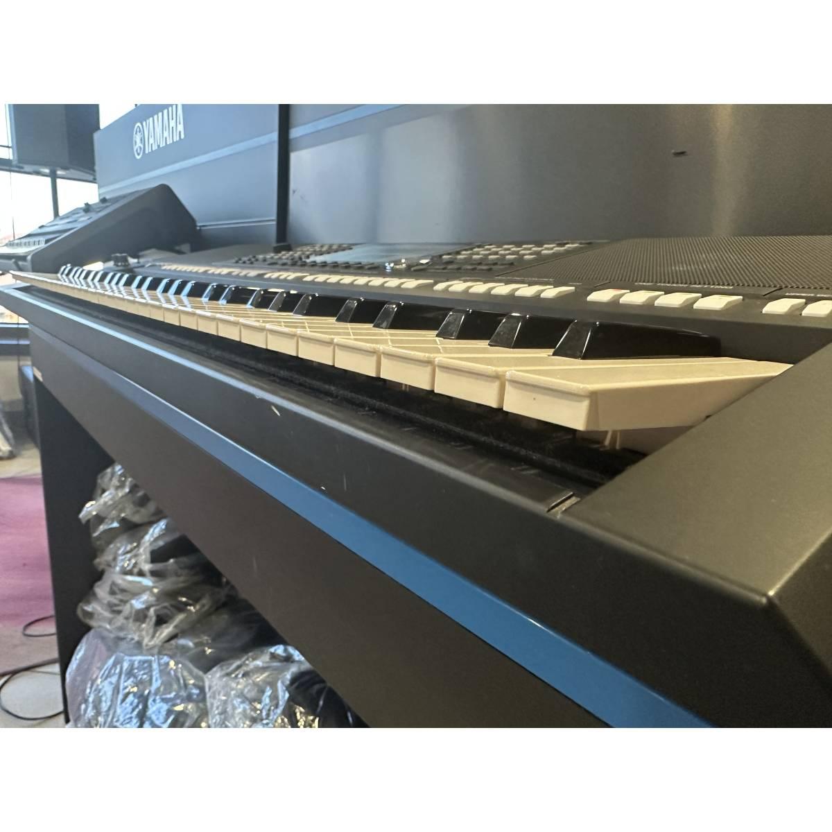 Yamaha psr s975 tastiera usato garantito