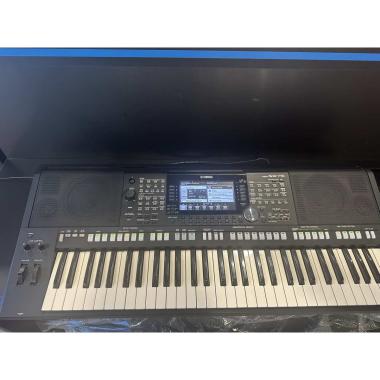 Yamaha psr s975 tastiera usato garantito